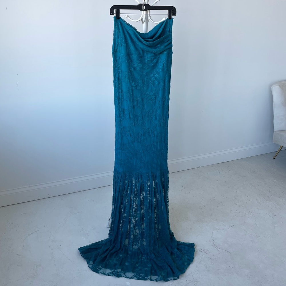 Sew Trendy Teal Strapless Lace Dress